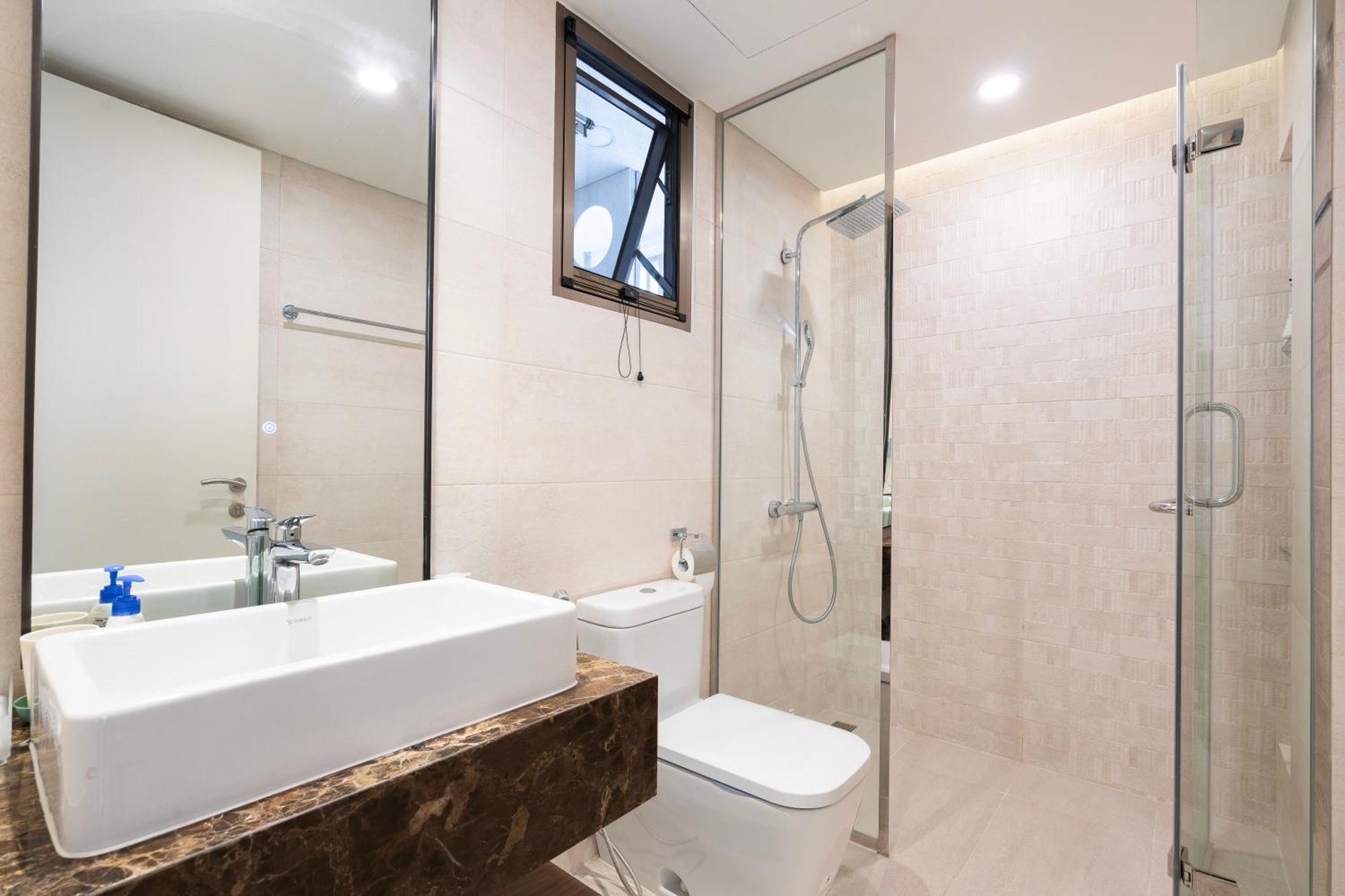 Convinia Luxury The Peak Midtown Apartment